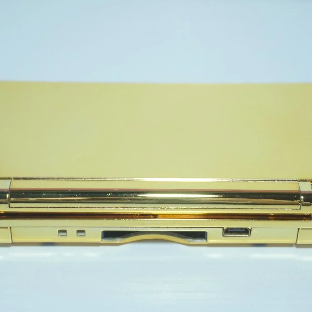Nintendo DS Lite Shiny Glossy Metallic 24K Gold Handheld Game System w/ Charger